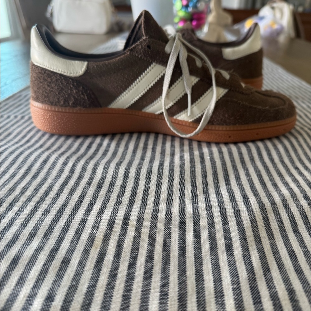 Adidas Spezial Women’s Brown Suede Sneakers with White Stripes - Picture 8 of 9